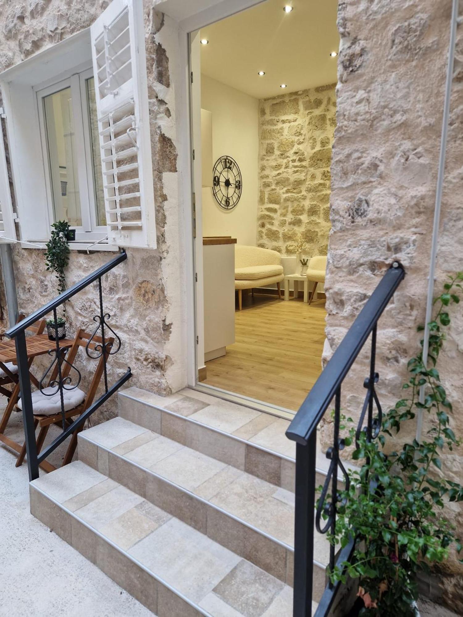 Small House Saint Michael Šibenik Exterior foto